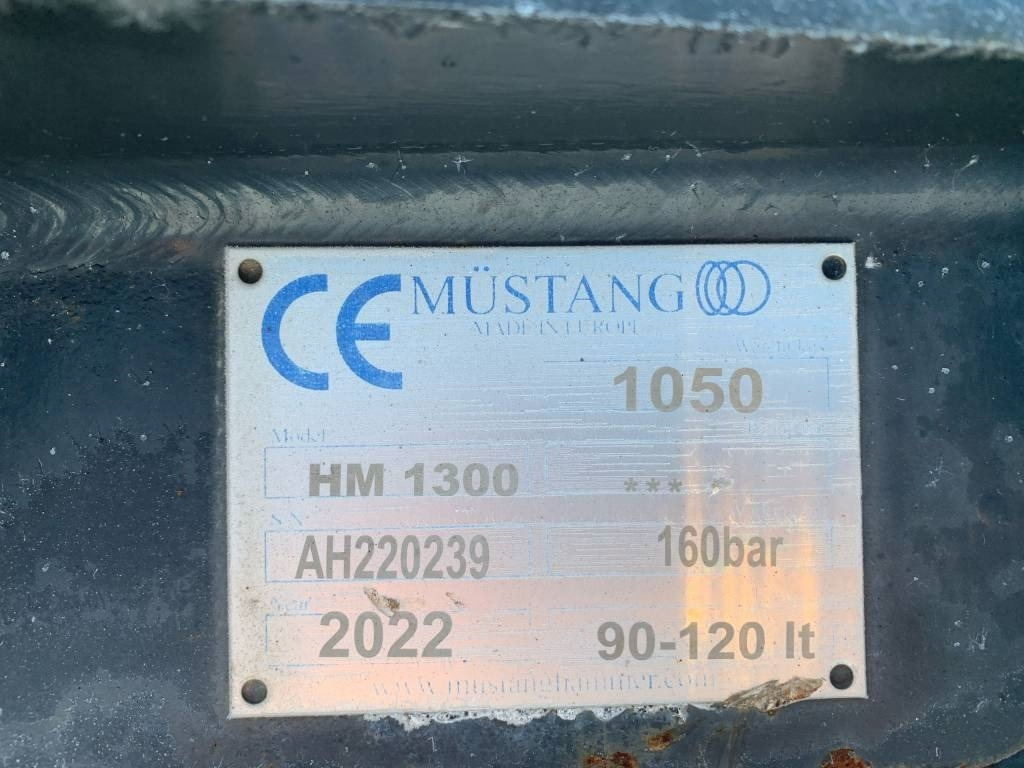 Mustang HM1300 - Marteau hydraulique pour Engins de chantier: photos 3 Mustang HM1300 - Marteau hydraulique pour Engins de chantier: photos 3