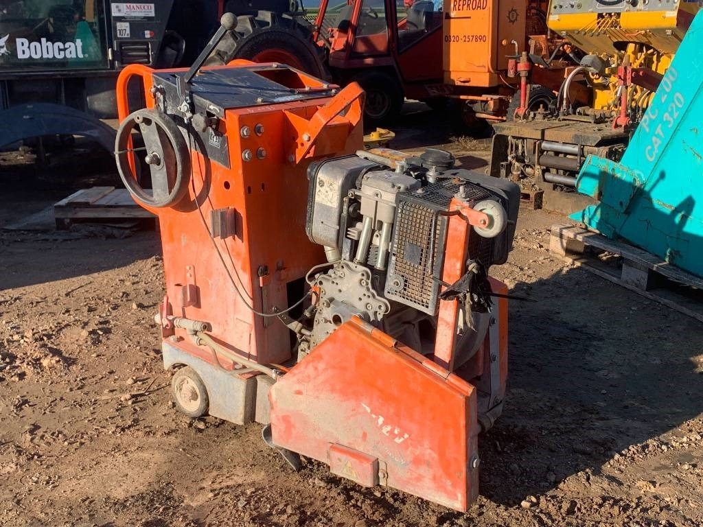 Norton Clipper CSB1  - Travaux routiers: photos 2 Norton Clipper CSB1  - Travaux routiers: photos 2