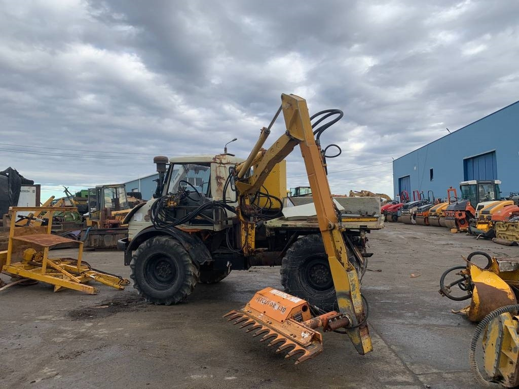 Mercedes-Benz 406A  - Véhicule de voirie/ Spécial: photos 3 Mercedes-Benz 406A  - Véhicule de voirie/ Spécial: photos 3