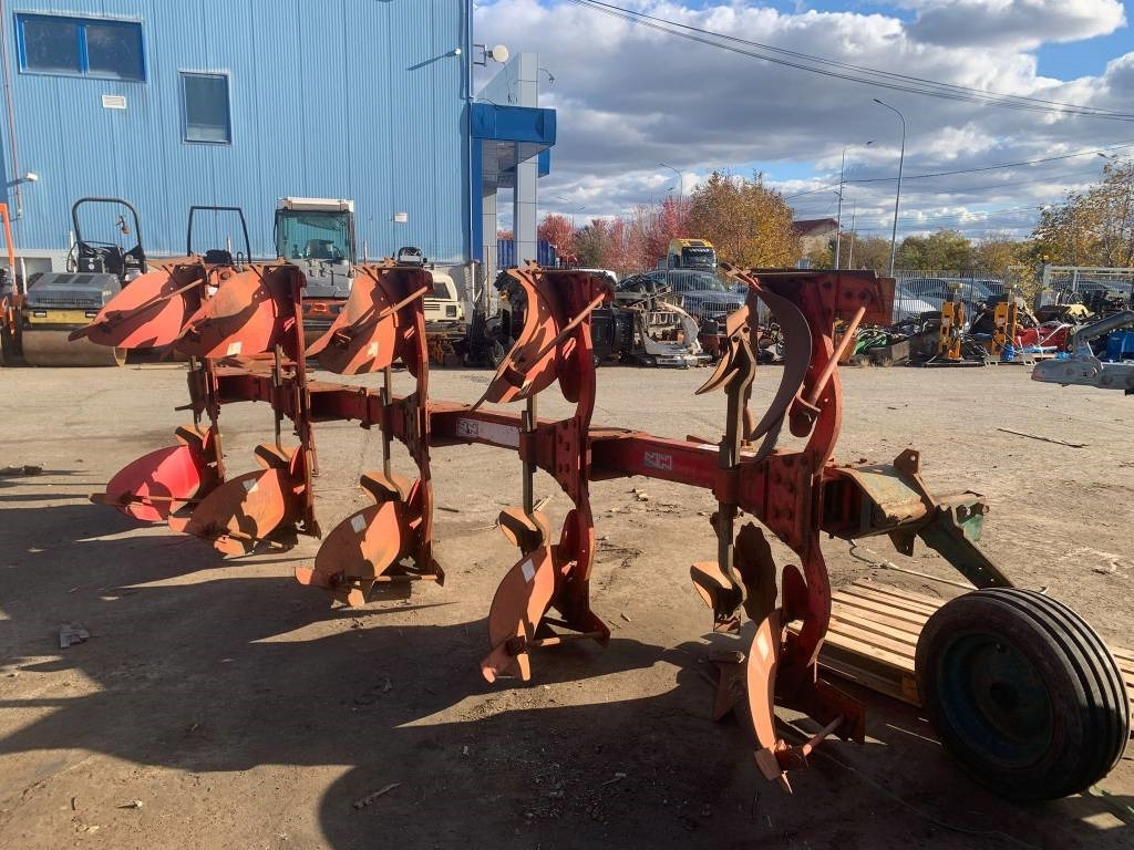 Vogel & Noot 5 - Charrue: photos 3 Vogel & Noot 5 - Charrue: photos 3