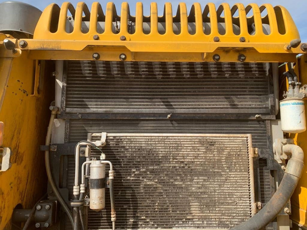 Pelle sur chenille Volvo EC 290 B LC: photos 10