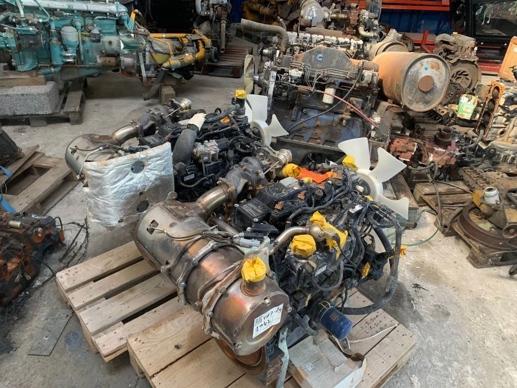 Yanmar 4TNV98CT - Moteur pour Engins de chantier: photos 2 Yanmar 4TNV98CT - Moteur pour Engins de chantier: photos 2