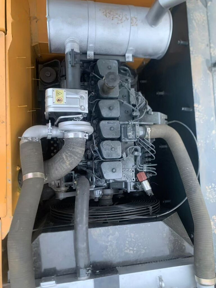 Hyundai 220LC-9S - Pelle sur chenille: photos 3 Hyundai 220LC-9S - Pelle sur chenille: photos 3