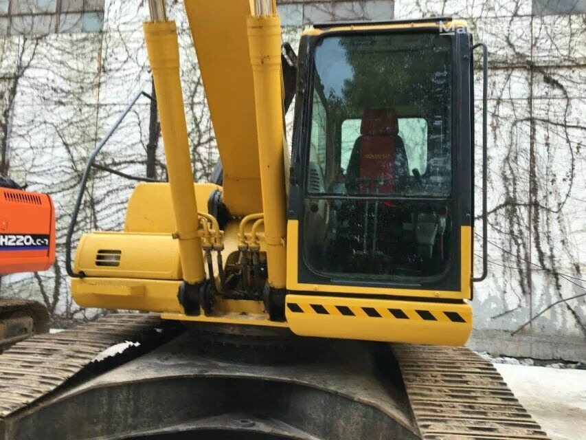 Komatsu PC220-7 - Mini pelle: photos 1 Komatsu PC220-7 - Mini pelle: photos 1