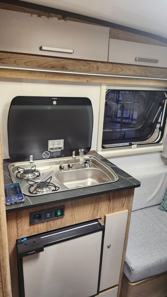Niewiadów NEW SPORT 4 kemping 4 osoby camping for 4 people 750kg - Caravane: photos 5 Niewiadów NEW SPORT 4 kemping 4 osoby camping for 4 people 750kg - Caravane: photos 5
