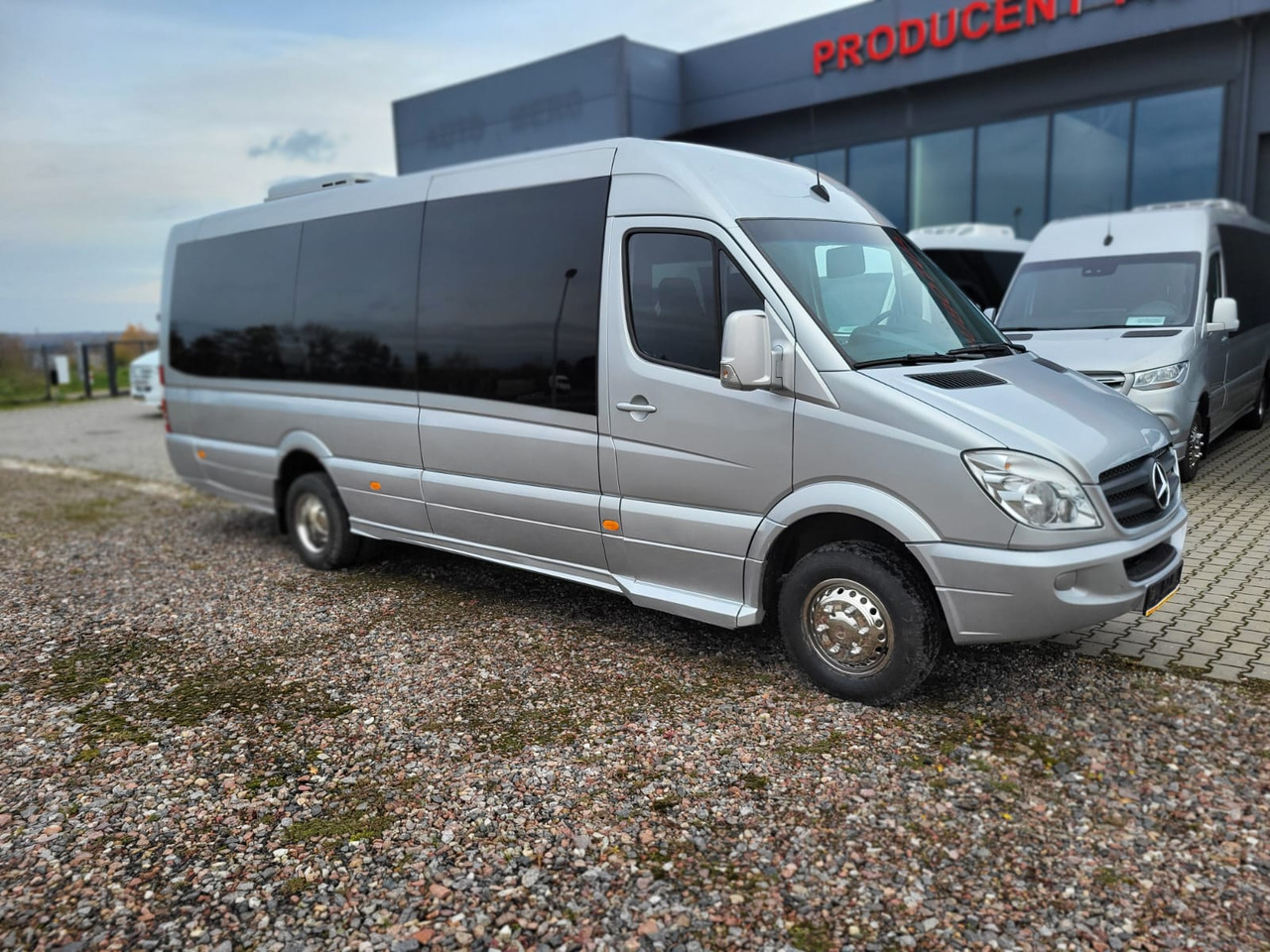 Mercedes-Benz Sprinter 519 CDI 24 places + 4 standing - Bus interurbain: photos 2 Mercedes-Benz Sprinter 519 CDI 24 places + 4 standing - Bus interurbain: photos 2