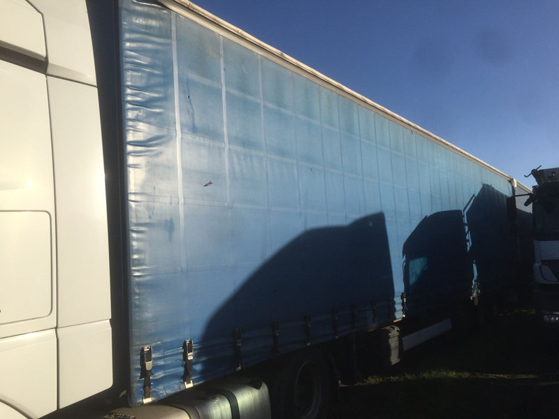 Krone SD - Semi-remorque rideaux coulissants: photos 2 Krone SD - Semi-remorque rideaux coulissants: photos 2