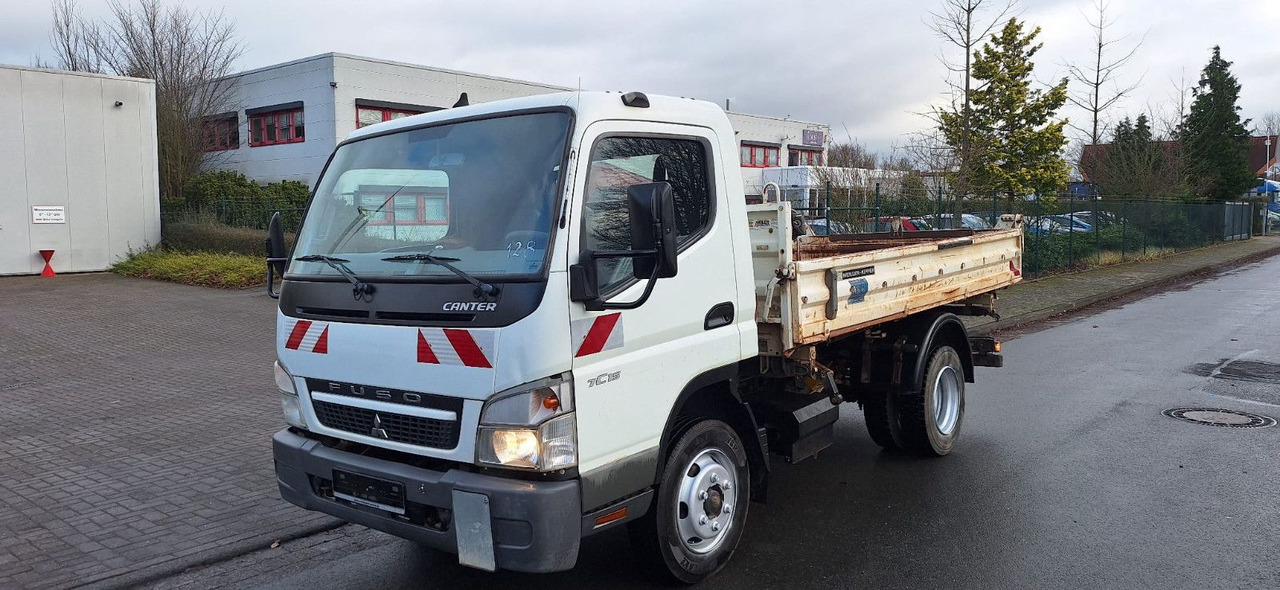 Mitsubishi Canter Kipper 2 Achser - Utilitaire benne: photos 1 Mitsubishi Canter Kipper 2 Achser - Utilitaire benne: photos 1