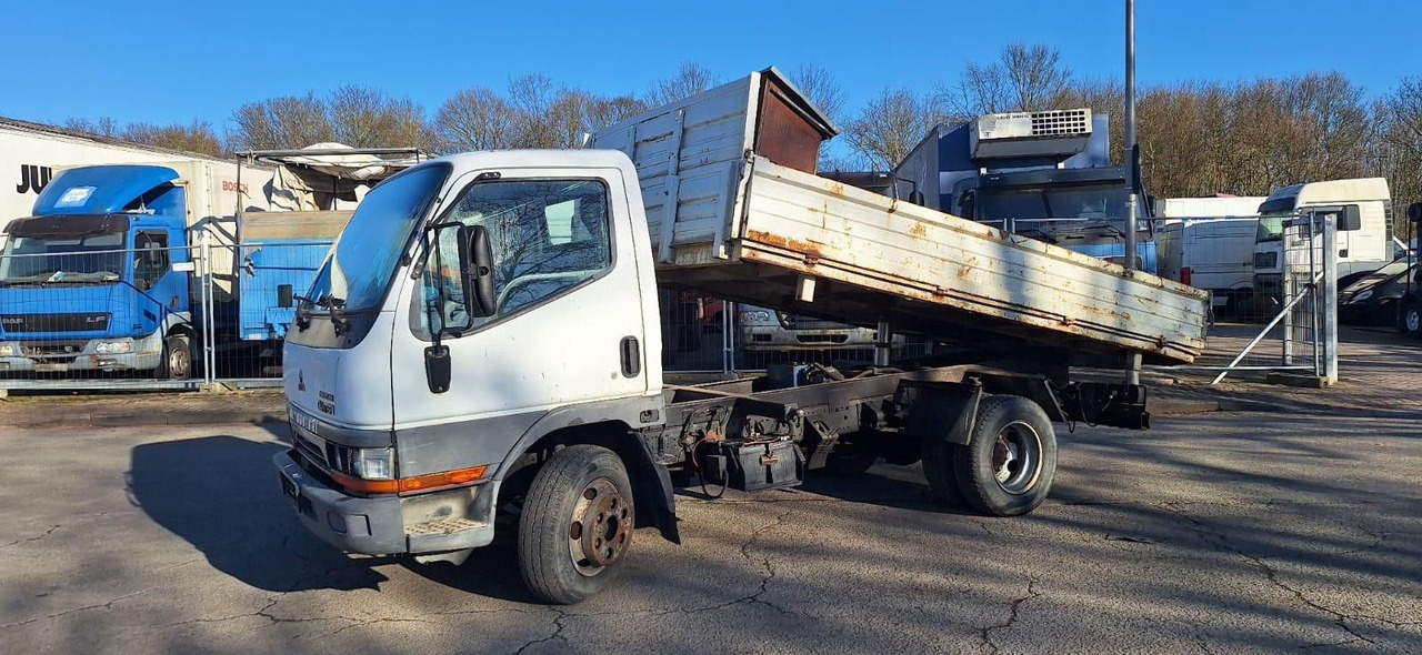 Mitsubishi Canter Kipper - Utilitaire benne: photos 3 Mitsubishi Canter Kipper - Utilitaire benne: photos 3