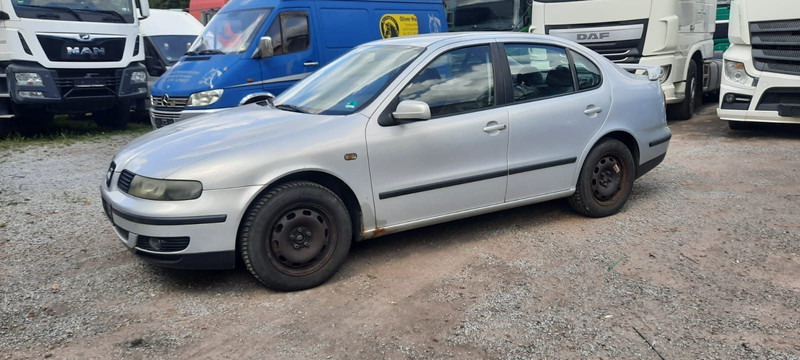 SEAT Toledo Signo 1,8 20V Autom - Voiture: photos 4 SEAT Toledo Signo 1,8 20V Autom - Voiture: photos 4