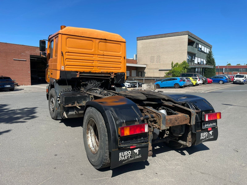 MAN 19.403 SZM - Tracteur routier: photos 4 MAN 19.403 SZM - Tracteur routier: photos 4