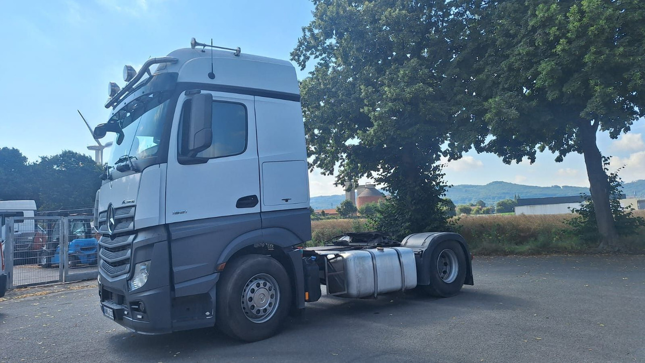 Mercedes-Benz 1851Actros 4 2-Achser SZM - Tracteur routier: photos 1 Mercedes-Benz 1851Actros 4 2-Achser SZM - Tracteur routier: photos 1