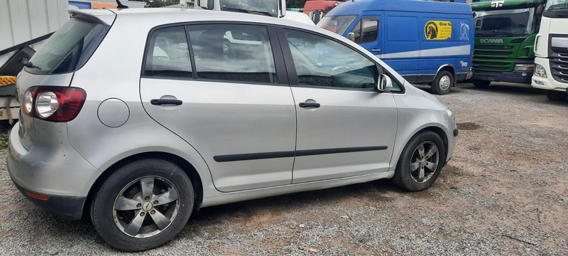 Volkswagen Golf Plus 1.9 TDI DSG DPF Comfortline - Voiture à hayon: photos 2 Volkswagen Golf Plus 1.9 TDI DSG DPF Comfortline - Voiture à hayon: photos 2