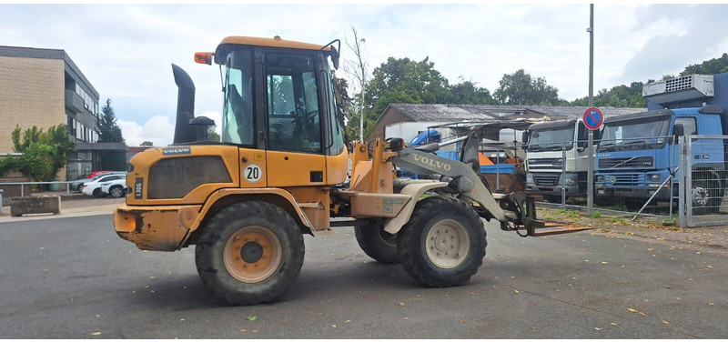 Volvo L30G - Chargeuse sur pneus: photos 3 Volvo L30G - Chargeuse sur pneus: photos 3