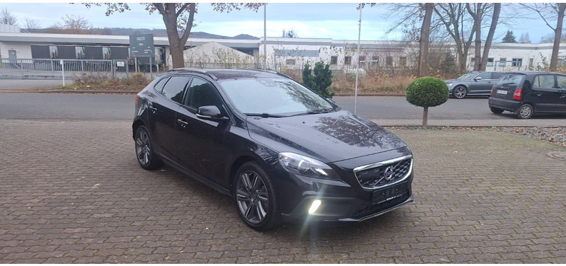 Volvo V40 Cross Country You! - Voiture: photos 1 Volvo V40 Cross Country You! - Voiture: photos 1