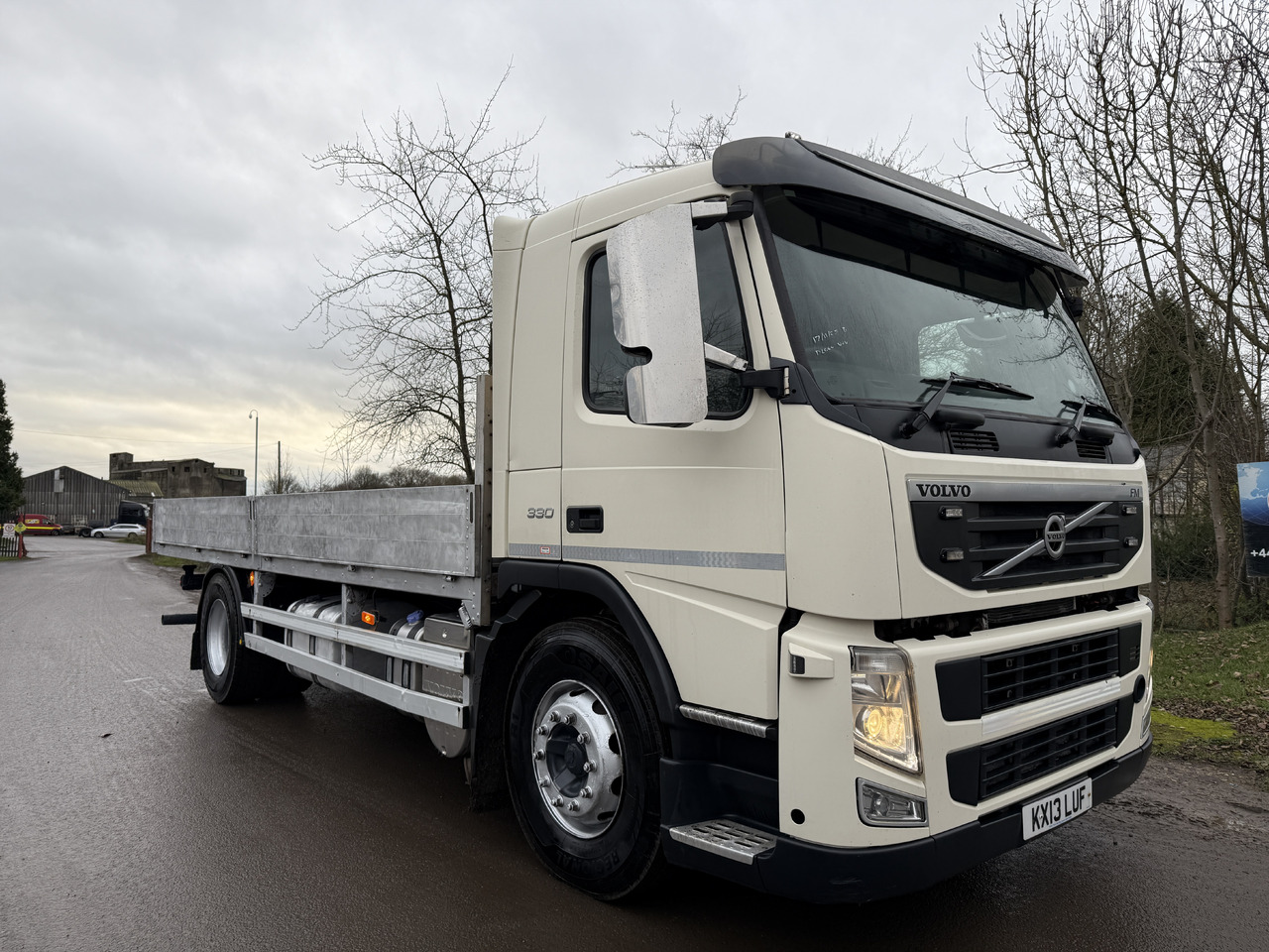 2013 Volvo FM 330 Dropside - Camion plateau: photos 3 2013 Volvo FM 330 Dropside - Camion plateau: photos 3