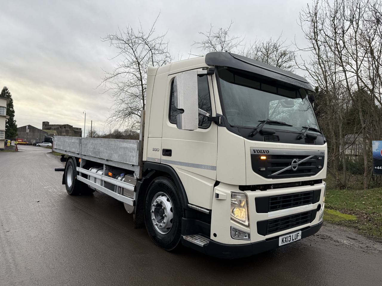 2013 Volvo FM 330 Dropside - Camion plateau: photos 2 2013 Volvo FM 330 Dropside - Camion plateau: photos 2
