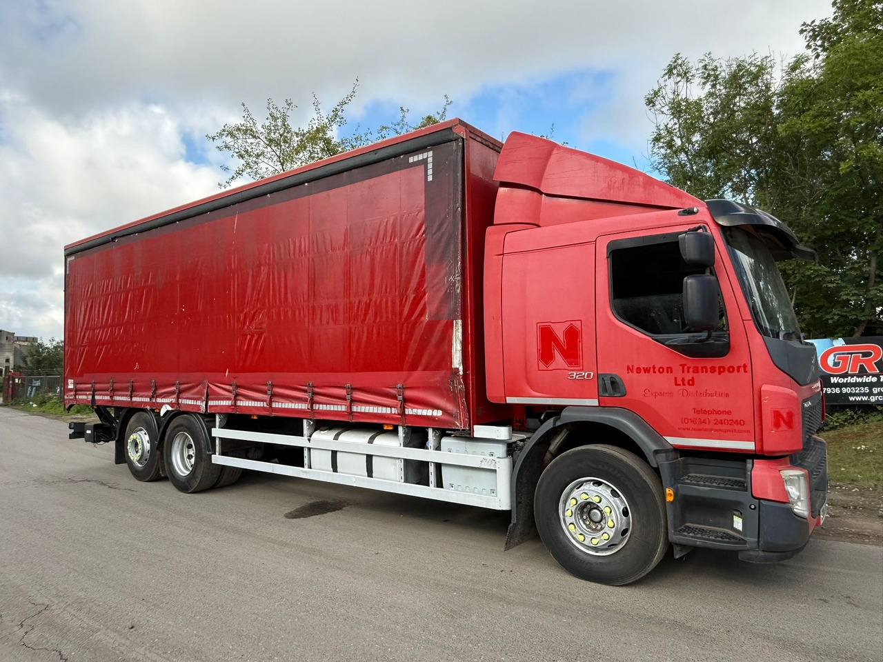 2014 Volvo FE 320 Curtainside Truck - Camion à rideaux coulissants: photos 3 2014 Volvo FE 320 Curtainside Truck - Camion à rideaux coulissants: photos 3