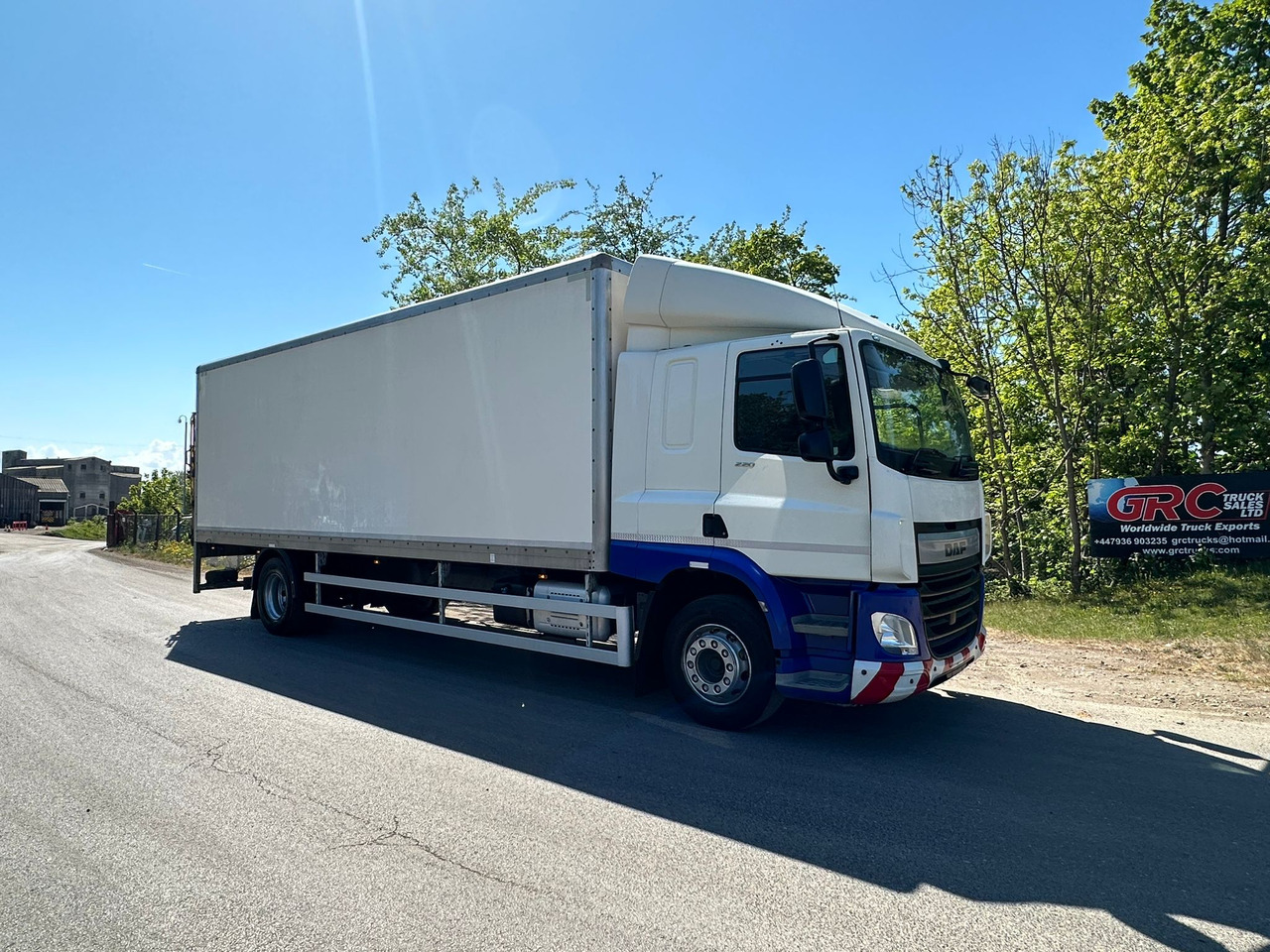 2016 DAF CF 220 Rigid Truck - Camion fourgon: photos 2 2016 DAF CF 220 Rigid Truck - Camion fourgon: photos 2