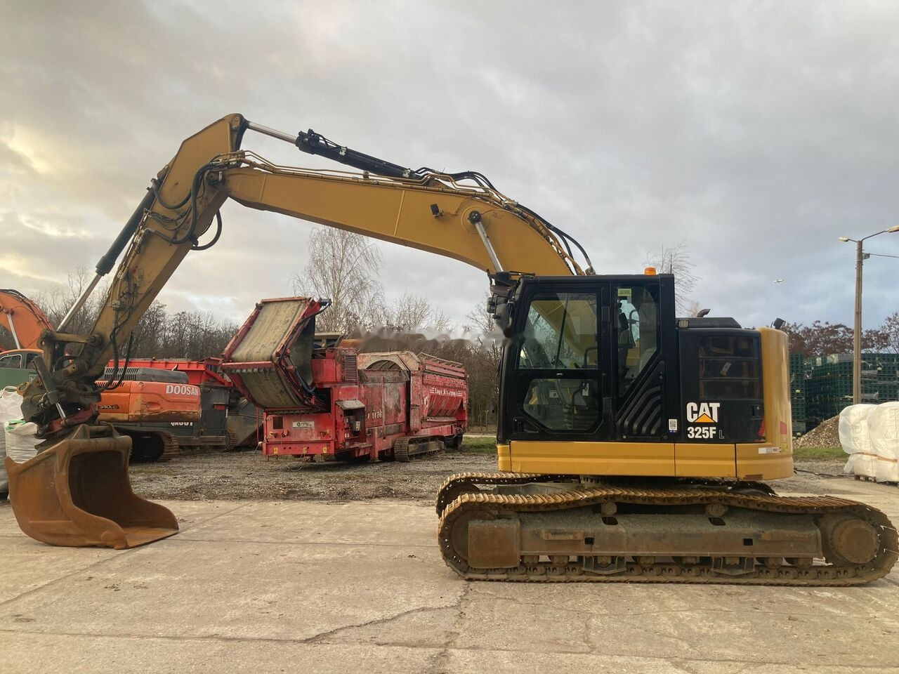 Caterpillar 325 F LCR Rototylt - Pelle sur chenille: photos 1 Caterpillar 325 F LCR Rototylt - Pelle sur chenille: photos 1