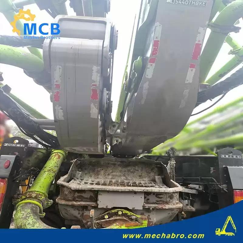 ZOOMLION ZLJ5440THBKF - Camion pompe: photos 5 ZOOMLION ZLJ5440THBKF - Camion pompe: photos 5