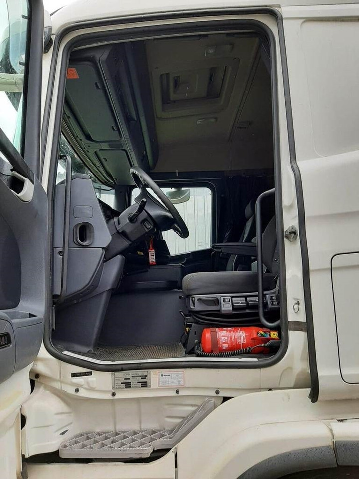 Scania G450 DB6X2*4HNB CAR TRANSPORTER 331kW en leasing occasion Scania G450 DB6X2*4HNB CAR TRANSPORTER 331kW: photos 15 Scania G450 DB6X2*4HNB CAR TRANSPORTER 331kW en leasing occasion Scania G450 DB6X2*4HNB CAR TRANSPORTER 331kW: photos 15