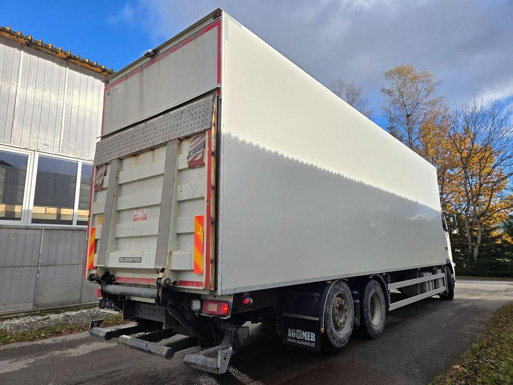 Volvo FH460 6X2 CARRIER 1050  - Camion frigorifique: photos 5 Volvo FH460 6X2 CARRIER 1050  - Camion frigorifique: photos 5