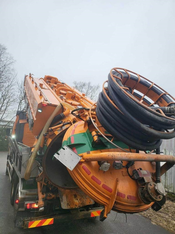 Volvo FH500 6X2 ADR KORP&SON - Camion hydrocureur: photos 3 Volvo FH500 6X2 ADR KORP&SON - Camion hydrocureur: photos 3