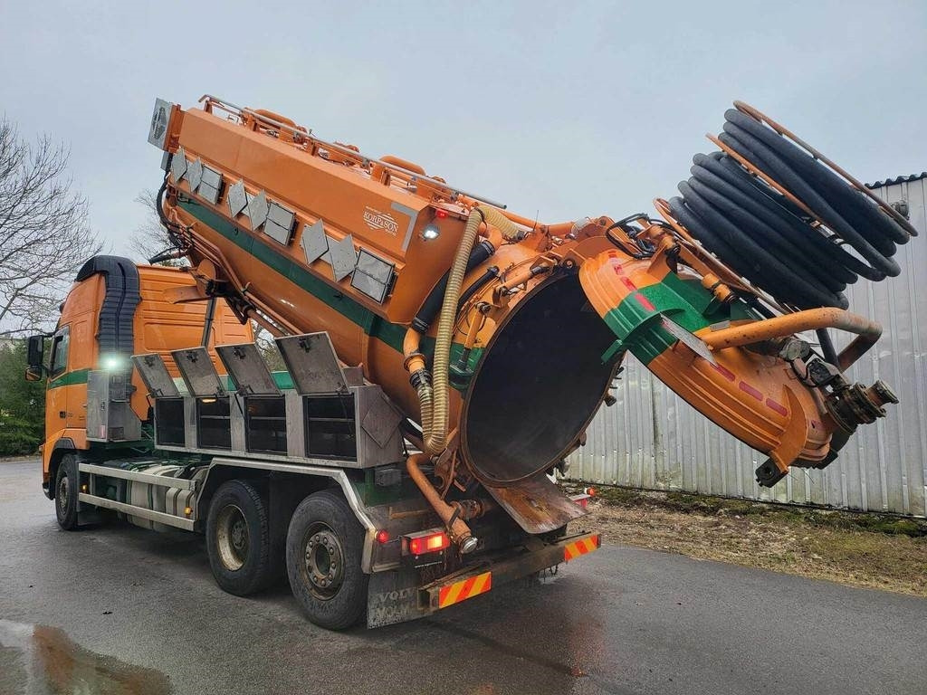 Volvo FH500 6X2 ADR KORP&SON - Camion hydrocureur: photos 2 Volvo FH500 6X2 ADR KORP&SON - Camion hydrocureur: photos 2