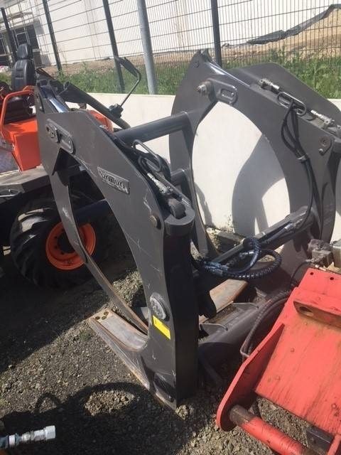 Volvo Holzgreifer Mod. 80832 für Radlader - Grappin pour Engins de chantier: photos 2 Volvo Holzgreifer Mod. 80832 für Radlader - Grappin pour Engins de chantier: photos 2