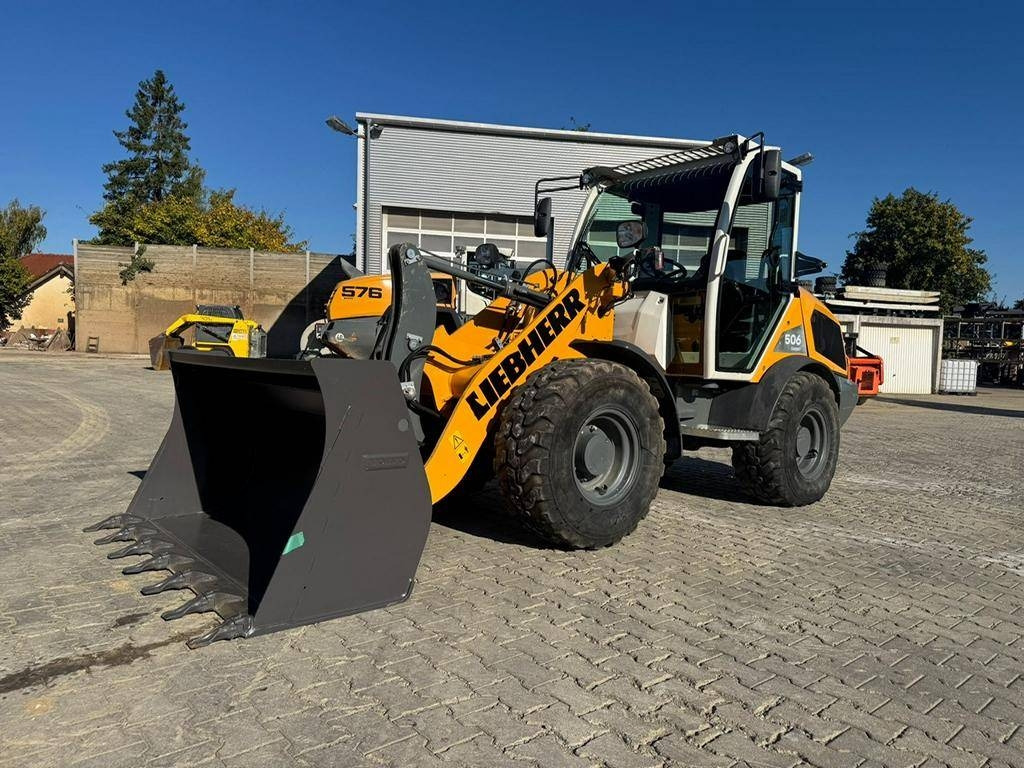 Liebherr L506 Compact G8.0-D - Chargeuse sur pneus: photos 1 Liebherr L506 Compact G8.0-D - Chargeuse sur pneus: photos 1