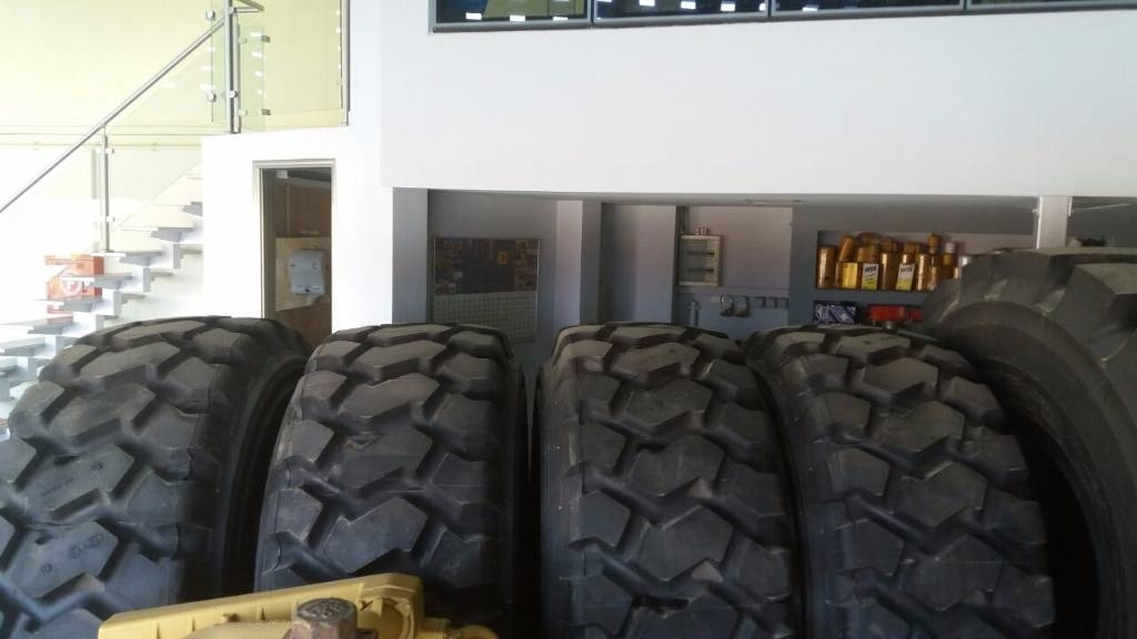 Aeolus 26,5R25 L3 - Pneu pour Engins de chantier: photos 3 Aeolus 26,5R25 L3 - Pneu pour Engins de chantier: photos 3