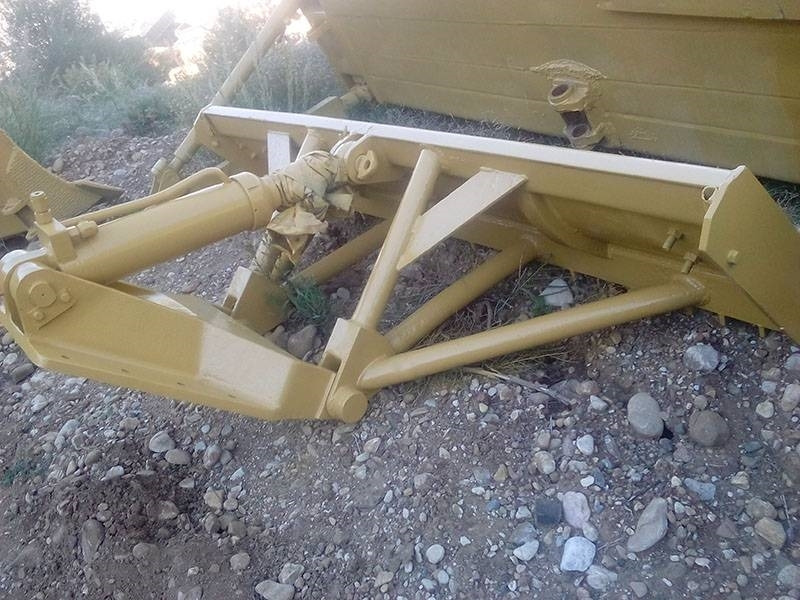 CAT ΜΑΧΑΙΡΙ ΓΙΑ GRADER 140G, 140H - Lame pour Engins de chantier: photos 2 CAT ΜΑΧΑΙΡΙ ΓΙΑ GRADER 140G, 140H - Lame pour Engins de chantier: photos 2
