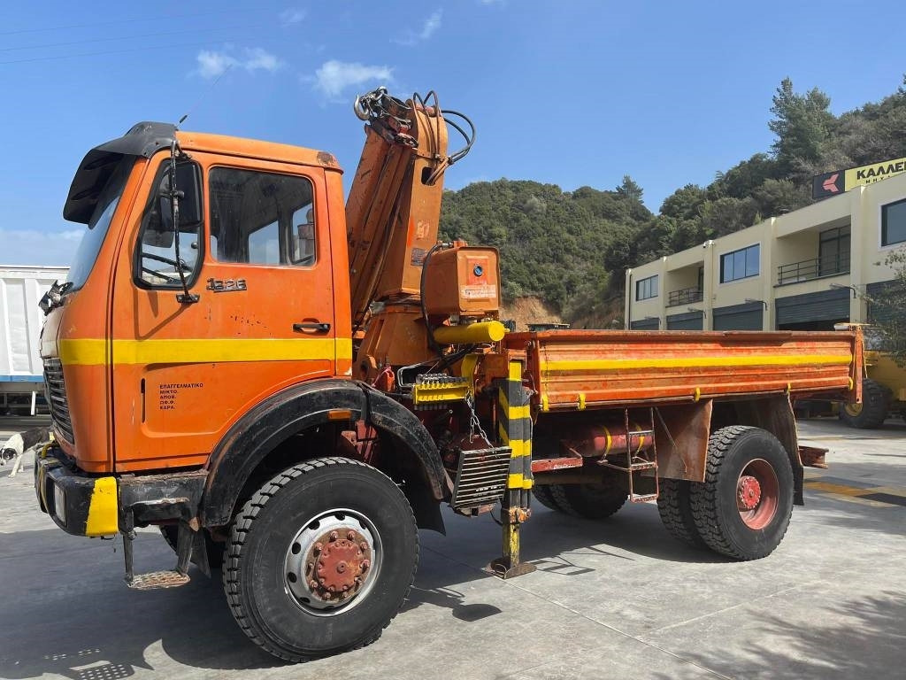 Mercedes-Benz 1626K - Camion grue: photos 4 Mercedes-Benz 1626K - Camion grue: photos 4