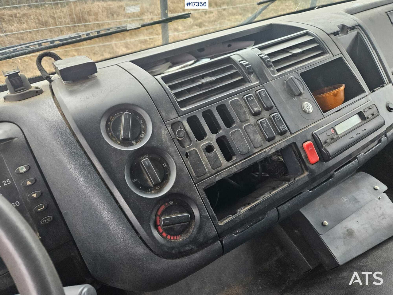 Camion benne 2003 Mercedes-Benz Atego 1823: photos 17
