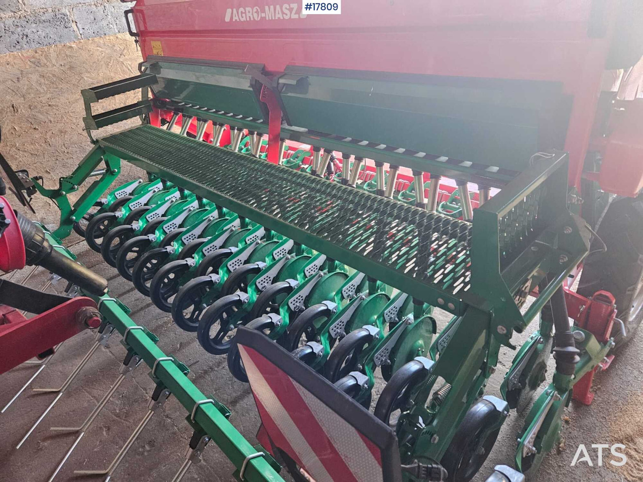 2025 Agromasz SR 301 - Semoir: photos 5 2025 Agromasz SR 301 - Semoir: photos 5