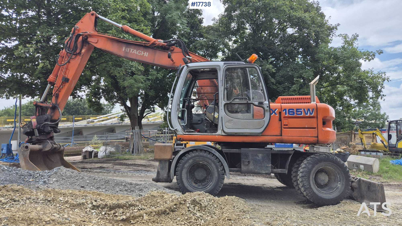 HITACHI EW 165W (2000) ROTOTILT Wheel Excavator - Pelle sur pneus: photos 4 HITACHI EW 165W (2000) ROTOTILT Wheel Excavator - Pelle sur pneus: photos 4