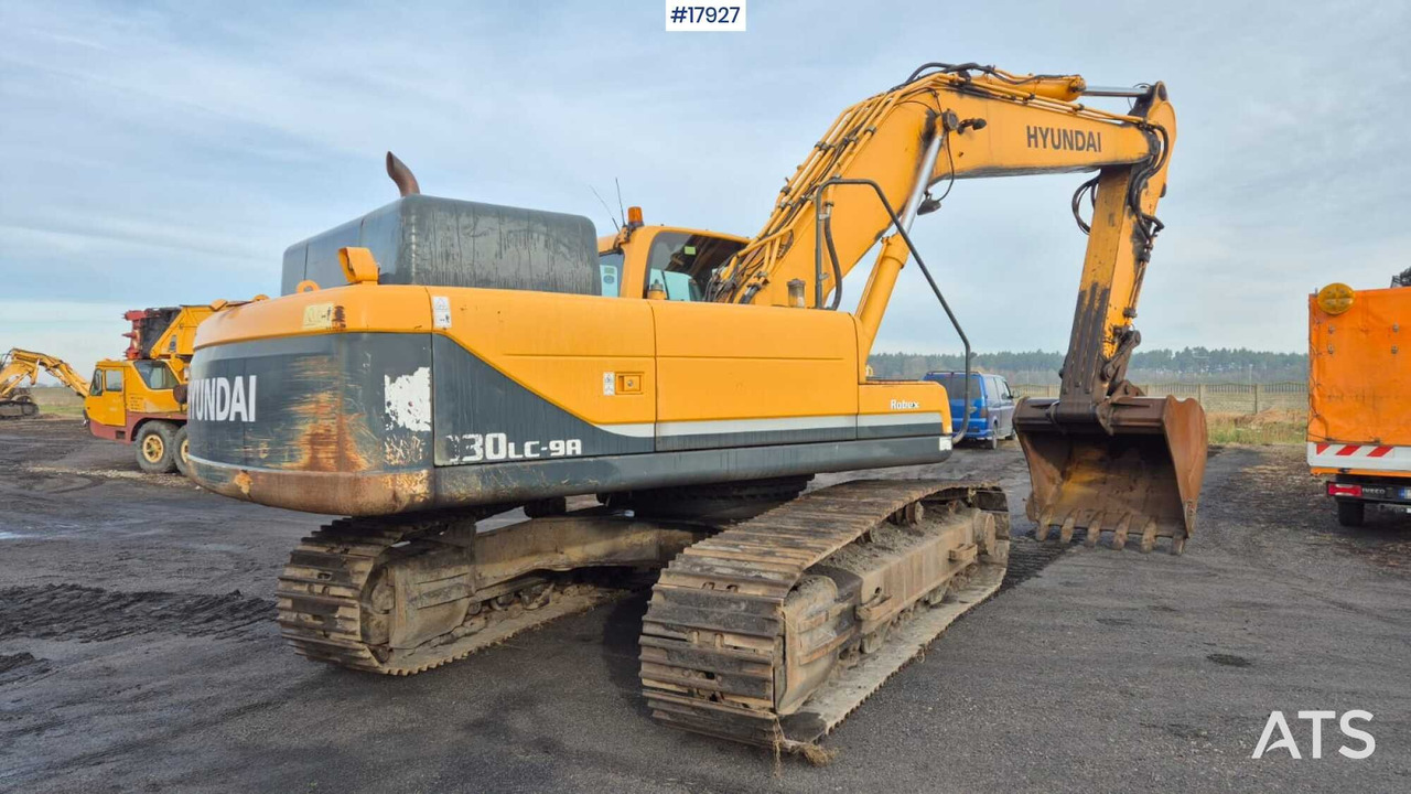 Hyundai 330LC-9A Crawler Excavator (2015) - Pelle sur chenille: photos 4 Hyundai 330LC-9A Crawler Excavator (2015) - Pelle sur chenille: photos 4