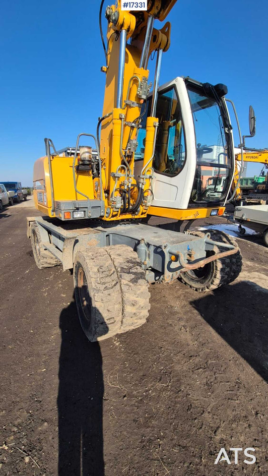 LIEBHERR A314 Litronic Wheel Excavator (2010) - Pelle sur pneus: photos 5 LIEBHERR A314 Litronic Wheel Excavator (2010) - Pelle sur pneus: photos 5