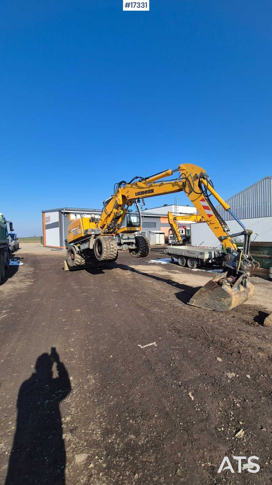 LIEBHERR A314 Litronic Wheel Excavator (2010) - Pelle sur pneus: photos 3 LIEBHERR A314 Litronic Wheel Excavator (2010) - Pelle sur pneus: photos 3