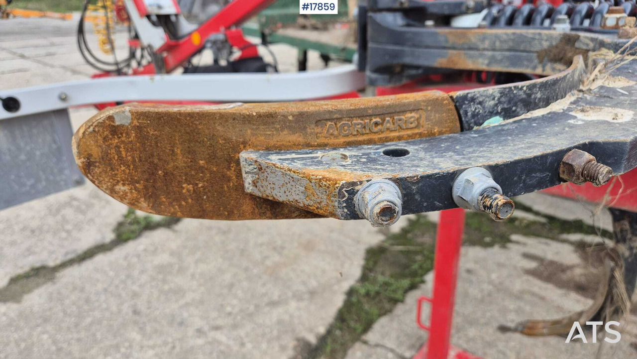 POTTINGER TERRIA 4040 cultivator (2020) en leasing occasion POTTINGER TERRIA 4040 cultivator (2020): photos 6 POTTINGER TERRIA 4040 cultivator (2020) en leasing occasion POTTINGER TERRIA 4040 cultivator (2020): photos 6