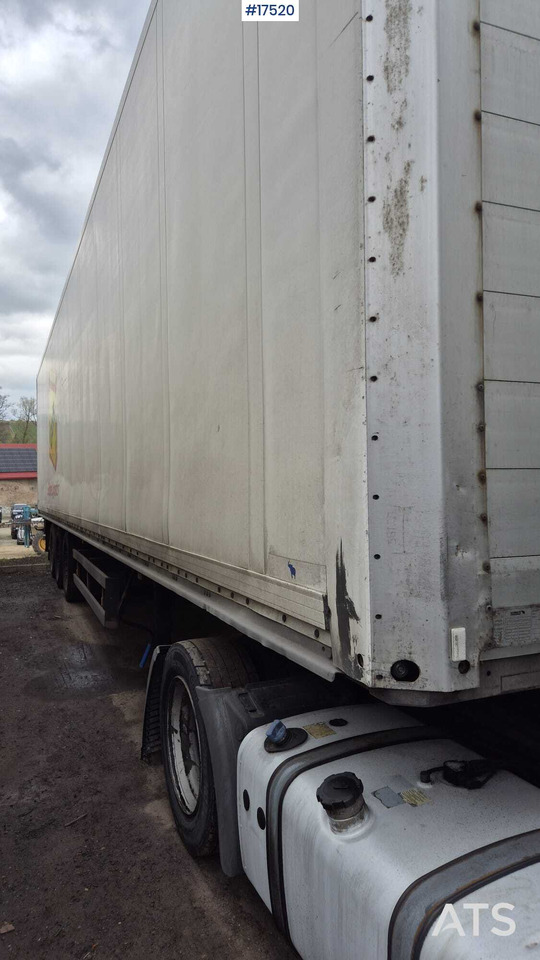 Semi-trailer truck, isothermal SCHMITZ CARGOBULL AG / SKO 24 (2008) - Semi-remorque rideaux coulissants: photos 1 Semi-trailer truck, isothermal SCHMITZ CARGOBULL AG / SKO 24 (2008) - Semi-remorque rideaux coulissants: photos 1