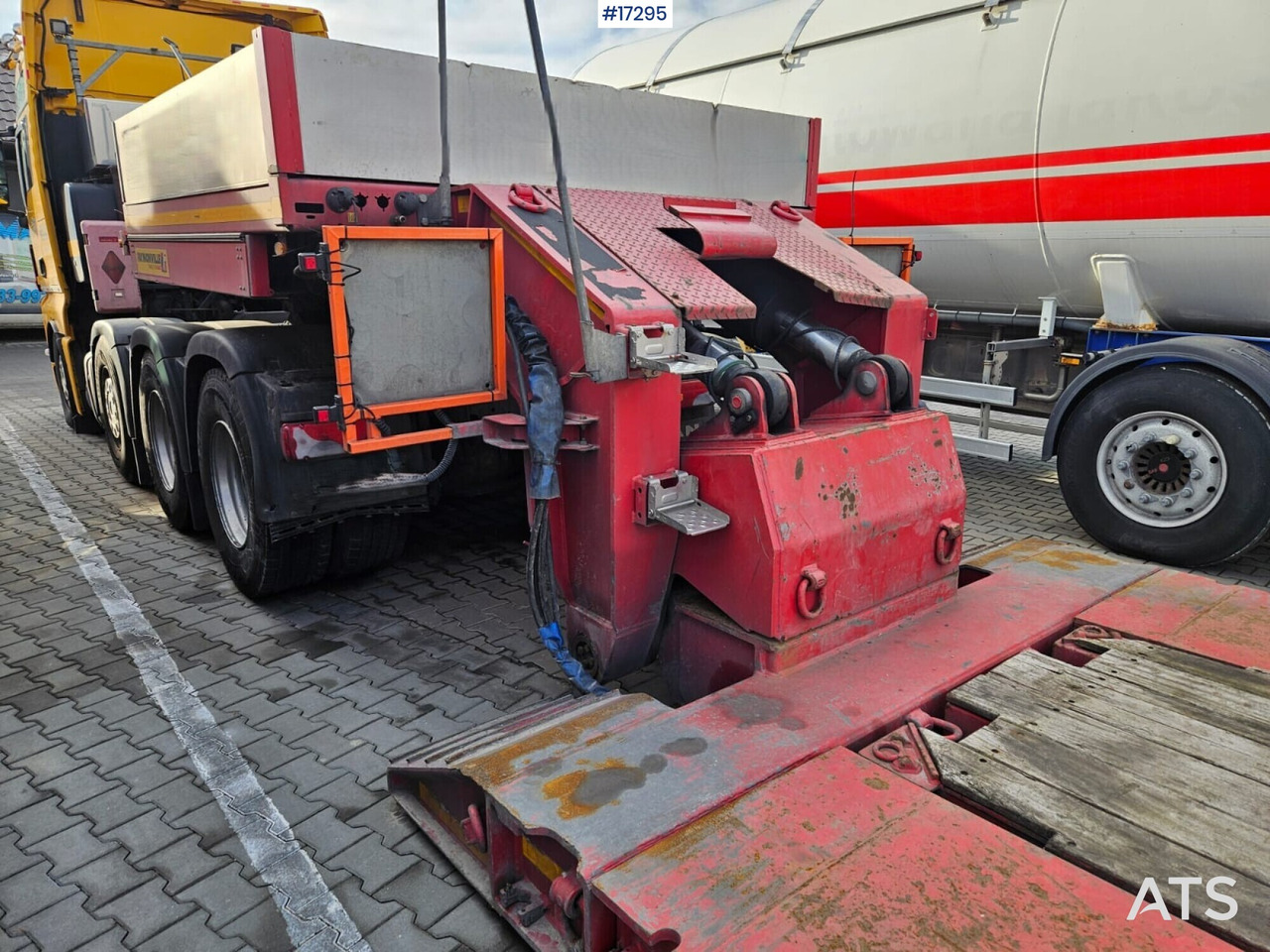 Truck semi-trailer, low-bed FAYMONVILLE MEGAMAX (2017) - Semi-remorque surbaissé: photos 4 Truck semi-trailer, low-bed FAYMONVILLE MEGAMAX (2017) - Semi-remorque surbaissé: photos 4