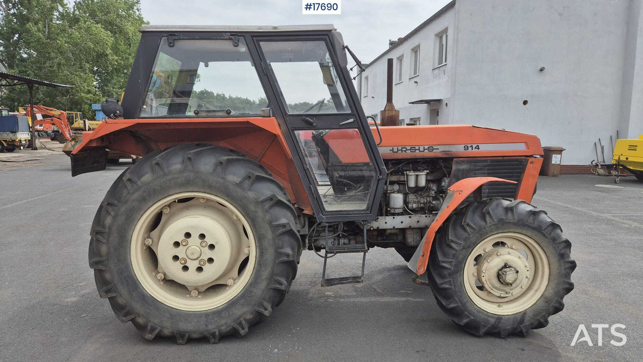 Tracteur agricole URSUS 914 tractor (1989): photos 8 Tracteur agricole URSUS 914 tractor (1989): photos 8