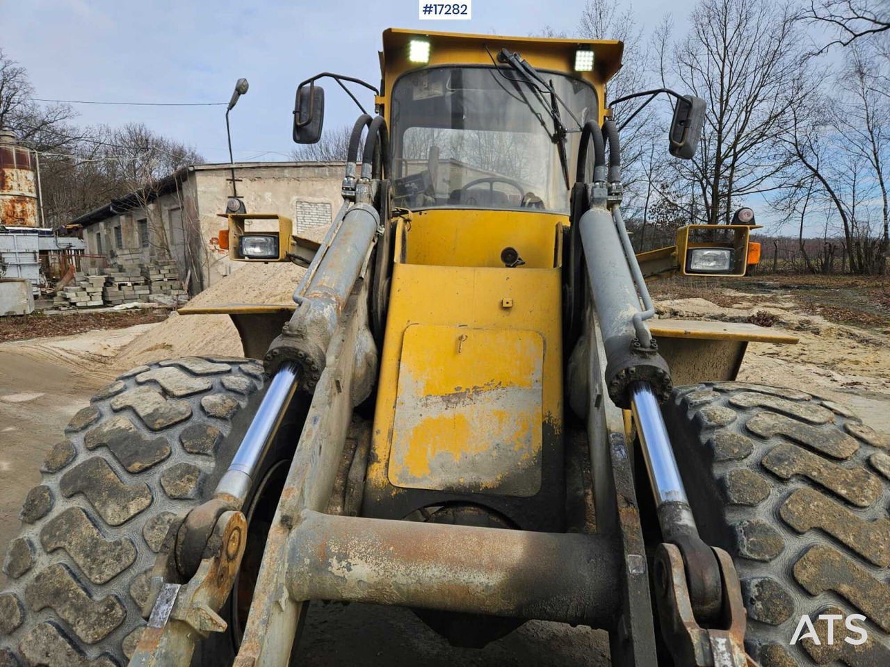 Wheel loader VOLVO BM L120 (1991) - Chargeuse sur pneus: photos 5 Wheel loader VOLVO BM L120 (1991) - Chargeuse sur pneus: photos 5
