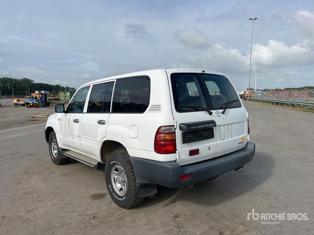 1999 Toyota Land Cruiser HZJ105L-GCMRS SUV - SUV: photos 2 1999 Toyota Land Cruiser HZJ105L-GCMRS SUV - SUV: photos 2