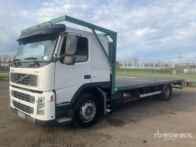 2002 Volvo FM280 4x2 Sleeper Flatbed Truck - Camion plateau: photos 2 2002 Volvo FM280 4x2 Sleeper Flatbed Truck - Camion plateau: photos 2