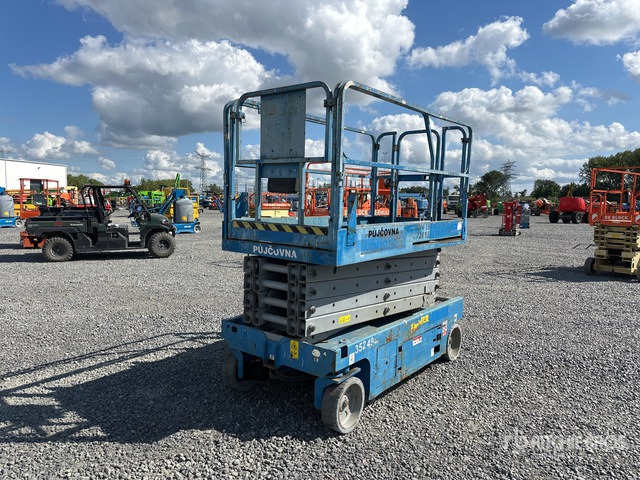 2007 Genie GS-3246 Electric Scissor Lift - Nacelle ciseaux: photos 2 2007 Genie GS-3246 Electric Scissor Lift - Nacelle ciseaux: photos 2