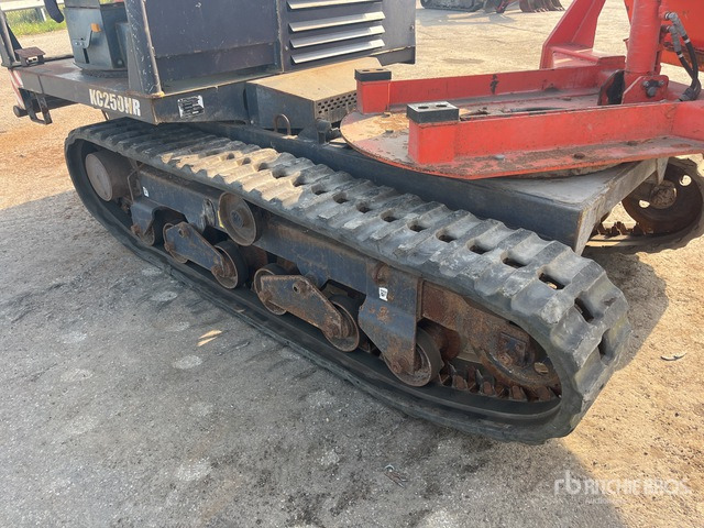 2008 Kubota KC250 Swivel Crawler Dumper - Tombereau sur chenilles: photos 5 2008 Kubota KC250 Swivel Crawler Dumper - Tombereau sur chenilles: photos 5