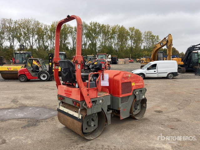 2011 Dynapac CC1100 Dubbele trommelwals - Rouleau compresseur: photos 3 2011 Dynapac CC1100 Dubbele trommelwals - Rouleau compresseur: photos 3